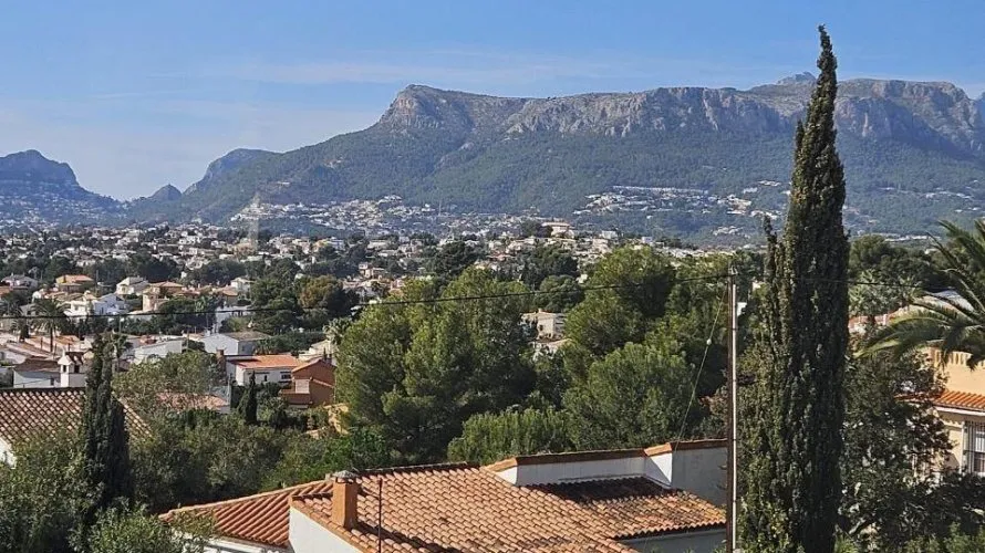 4 bedrooms villa for sale, Calpe, Spain No. 31996 № 1
