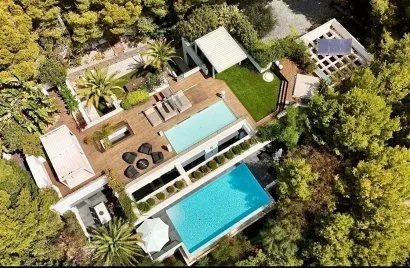 4 bedrooms villa for sale, Altea, Spain No. 32023