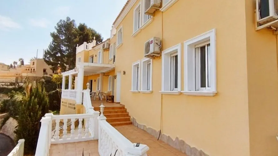 8 bedrooms villa for sale, Maryvilla, Spain No. 31911 № 27