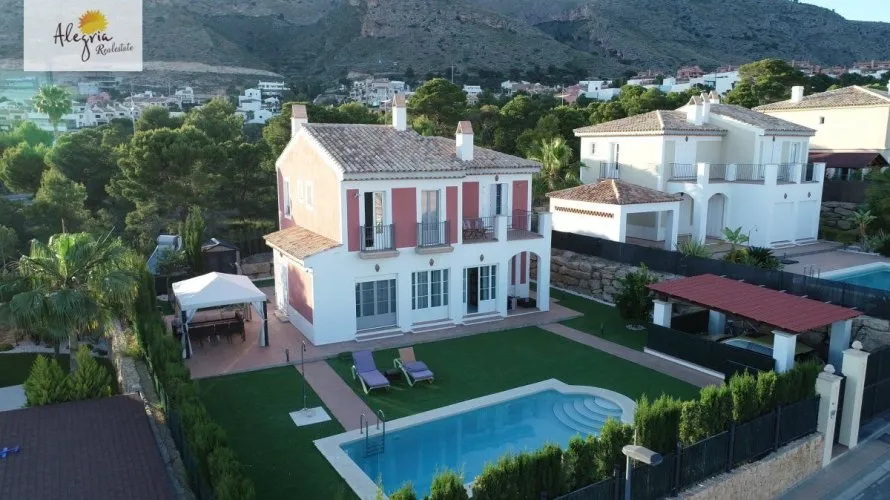 4 bedrooms villa for sale , Finestrat, Spain No. 31818 № 1