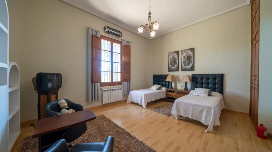 7 bedrooms house for sale, Mutxamel, Spain No. 32053 № 4