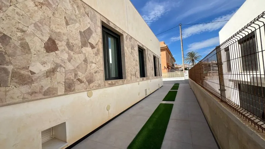 5 bedrooms villa for sale, La Mata, Spain No. 32034 № 2