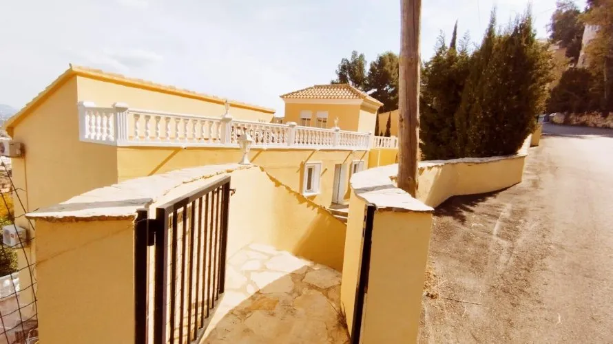 8 bedrooms villa for sale, Maryvilla, Spain No. 31911 № 16