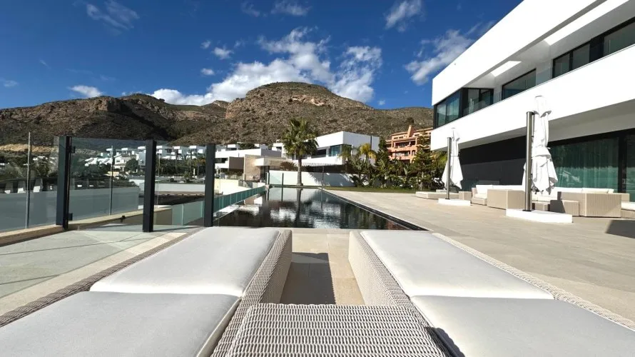691m² villa for sale , Finestrat, Spain No. 32078