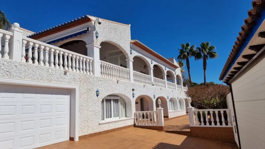 6 bedrooms villa for sale, Moraira, Spain No. 31971 № 13