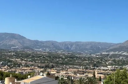 4 bedrooms villa for sale, Albir, Spain No. 32022