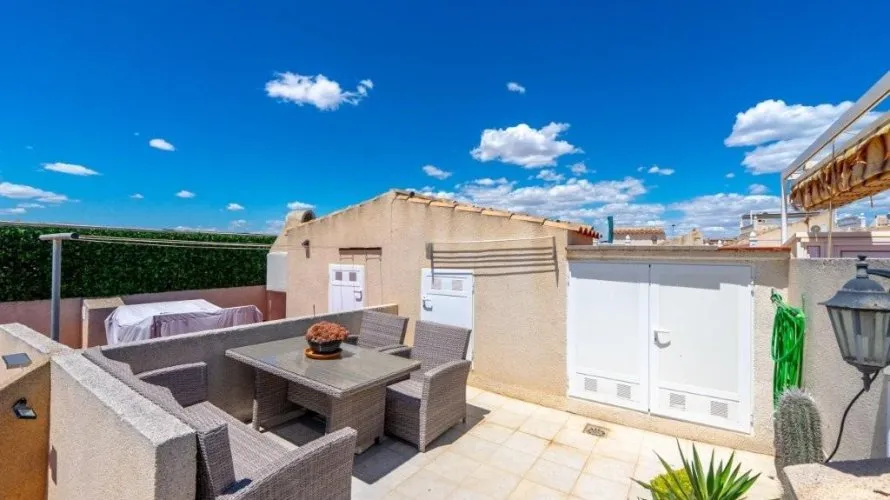 2 bedrooms house for sale , Torrevieja, Spain No. 32293 № 23