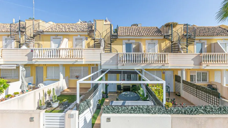 75m² house for sale , La Zenia, Spain No. 32272 № 1