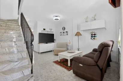 2 bedrooms house for sale, Torrevieja, Spain No. 32293