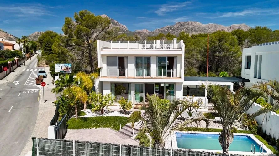 4 bedrooms villa for sale , La Nucia, Spain No. 32305 № 24