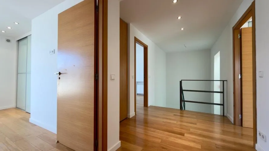 4 bedrooms house for sale , Albir, Spain No. 32299 № 1