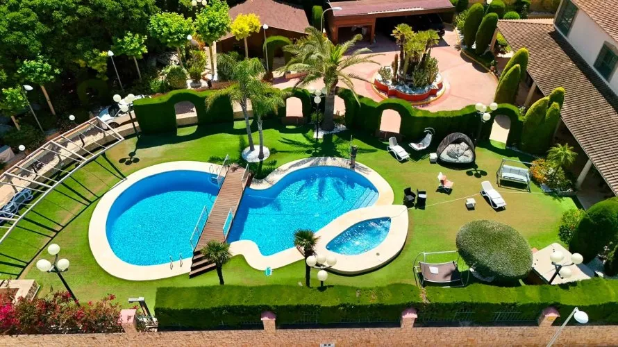 8 bedrooms villa for sale , Calpe, Spain No. 32303 № 6