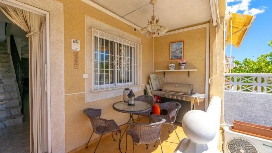 2 bedrooms house for sale , Torrevieja, Spain No. 32293 № 3