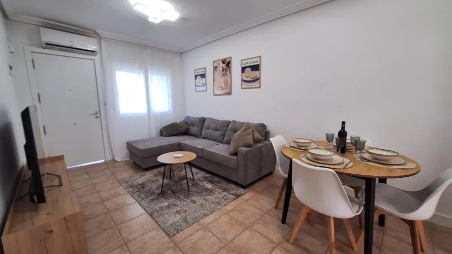 1 bedroom bungalow for sale, Torrevieja, Spain No. 32275 № 1