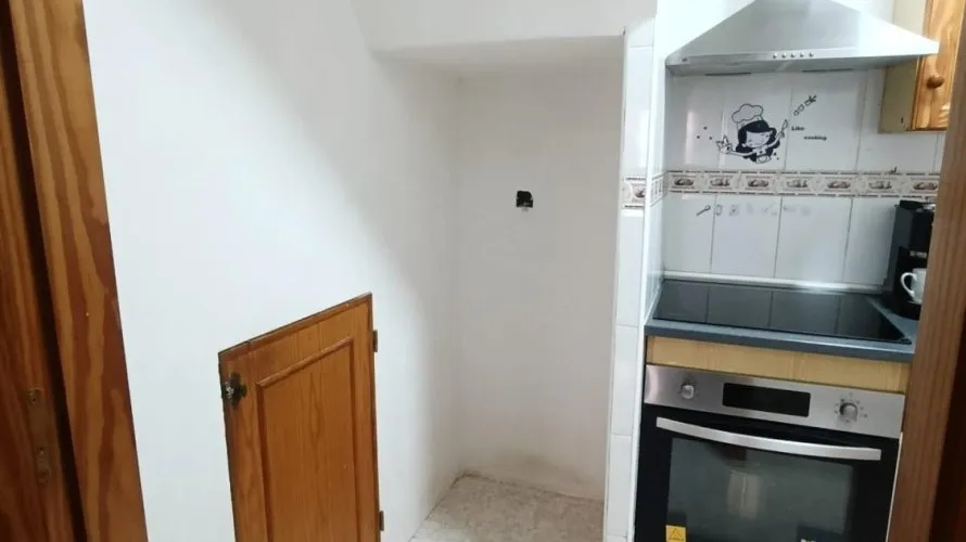 4 bedrooms house for sale, Torrevieja, Spain No. 32274 № 10