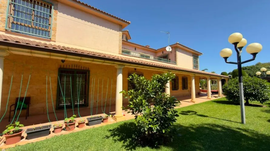 8 bedrooms villa for sale , Calpe, Spain No. 32303 № 18