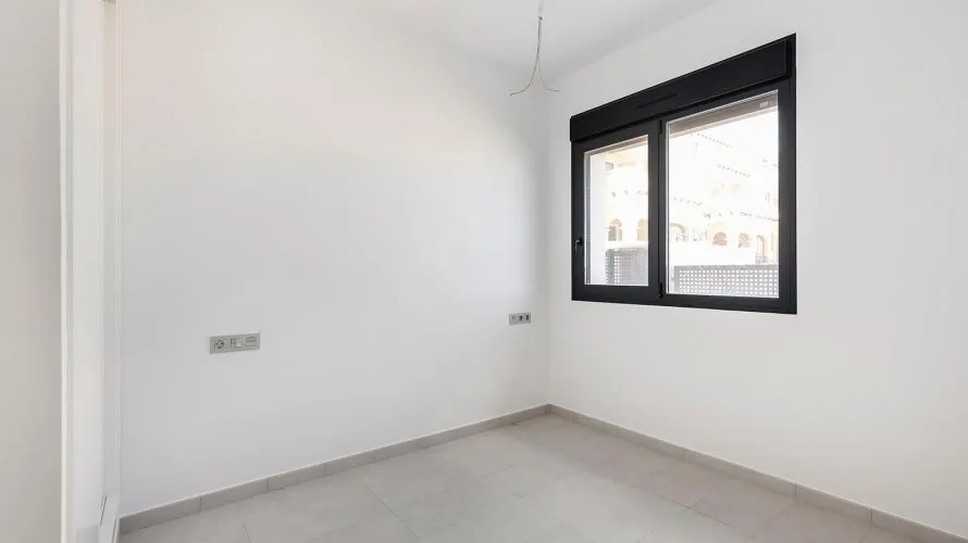 3 bedrooms villa for sale, La Florida, Spain No. 32276 № 5