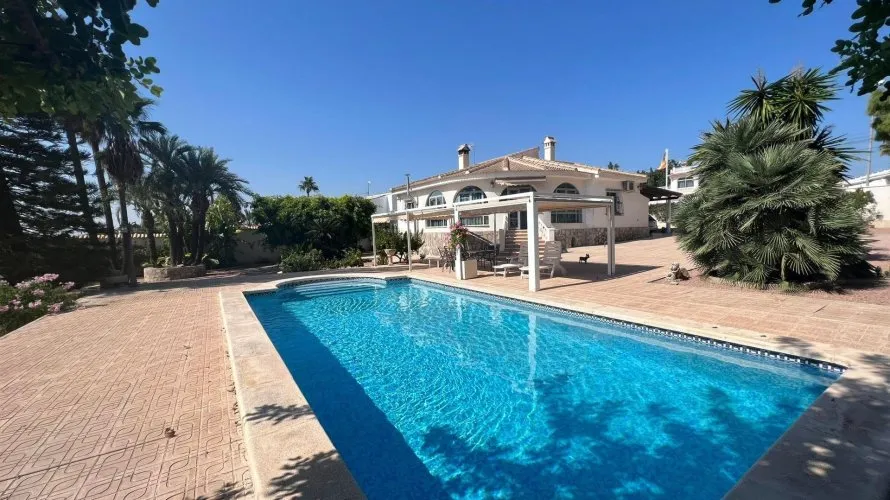 236m² villa for sale, Rojales, Spain No. 32315 № 2