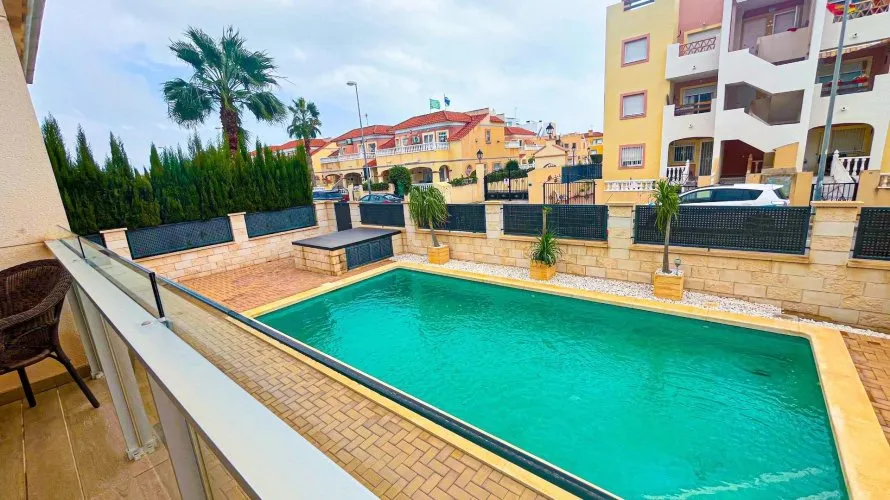 5 bedrooms villa for sale, La Zenia, Spain No. 32327 № 16