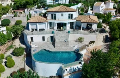 3 bedrooms villa for sale, Altea, Spain No. 32326