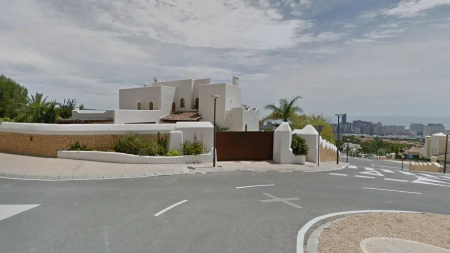 5 bedrooms villa for sale, Finestrat, Spain No. 32320 № 4