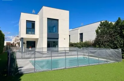 3 bedrooms villa for sale, Betera, Spain No. 32363