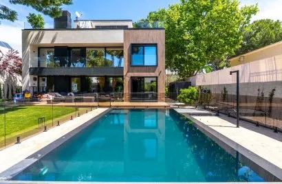4 bedrooms villa for sale, Pozuelo de Alarcon, Spain No. 32369