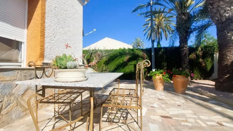 5 bedrooms house for sale, La Marina, Spain No. 32339 № 5