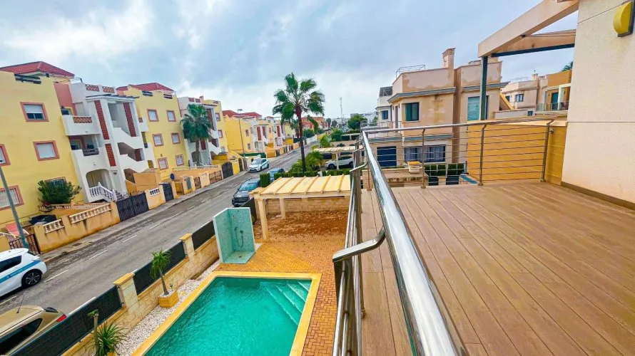 5 bedrooms villa for sale, La Zenia, Spain No. 32327 № 11