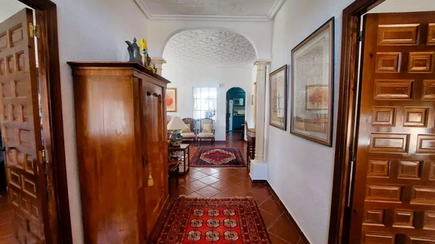 5 bedrooms house for sale, La Marina, Spain No. 32339 № 21