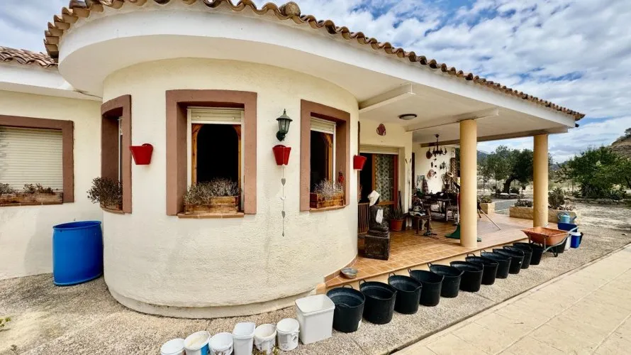 3 bedrooms house for sale, Relleu, Spain No. 32345 № 2