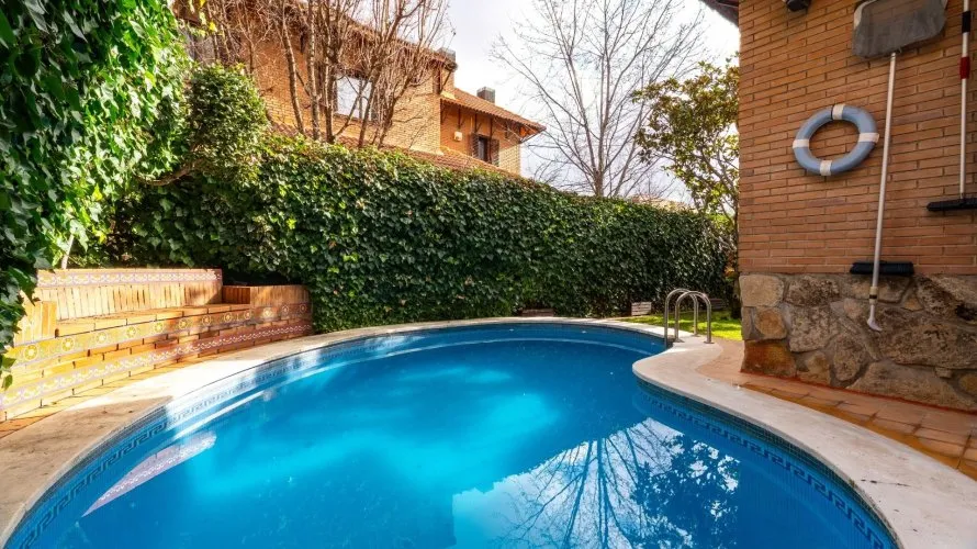 6 bedrooms house for sale, Madrid, Spain No. 32357