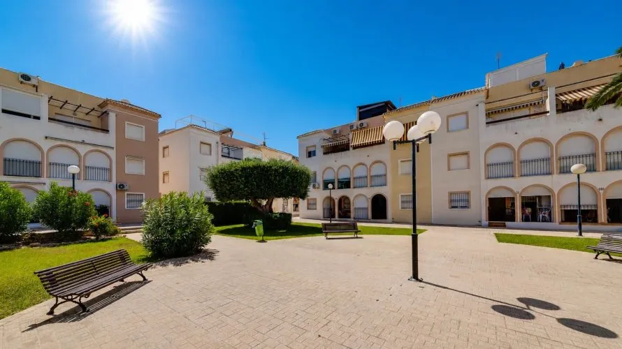 60m² bungalow for sale, Torrevieja, Spain No. 32468 № 5