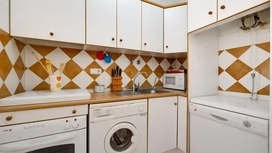 60m² bungalow for sale, Torrevieja, Spain No. 32468 № 18