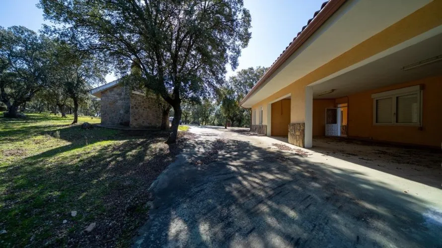 8 bedrooms house for sale, Colmenarejo, Spain No. 32387 № 26