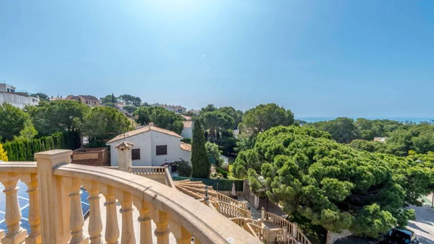 4 bedrooms villa for sale, Campoamor, Spain No. 32372 № 9