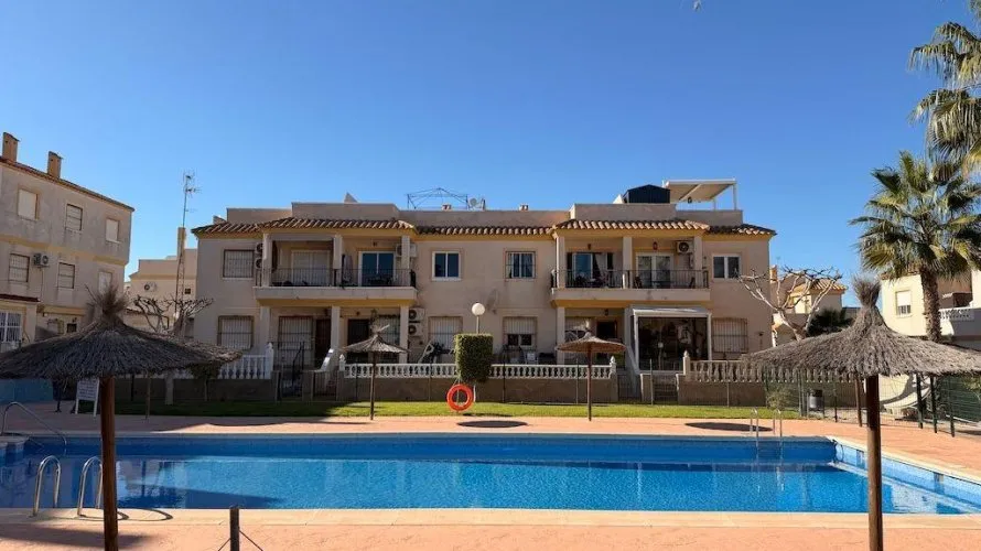 2 bedrooms bungalow for sale, Campoamor, Spain No. 32445 № 1