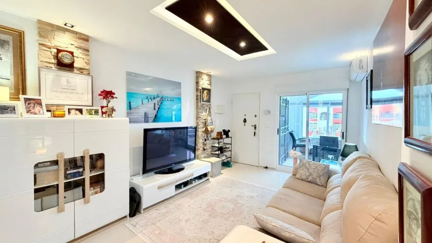 2 bedrooms bungalow for sale, La Florida, Spain No. 32449 № 19