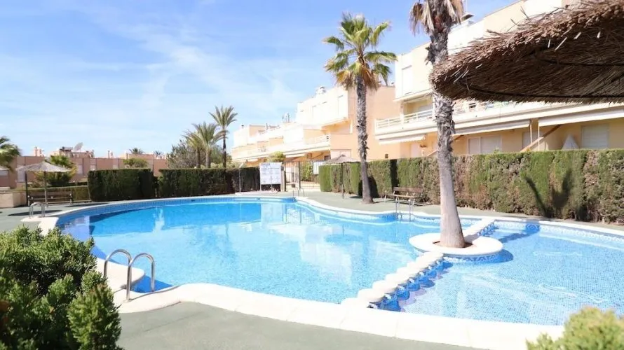 3 bedrooms house for sale, Cabo Roig, Spain No. 32393 № 3