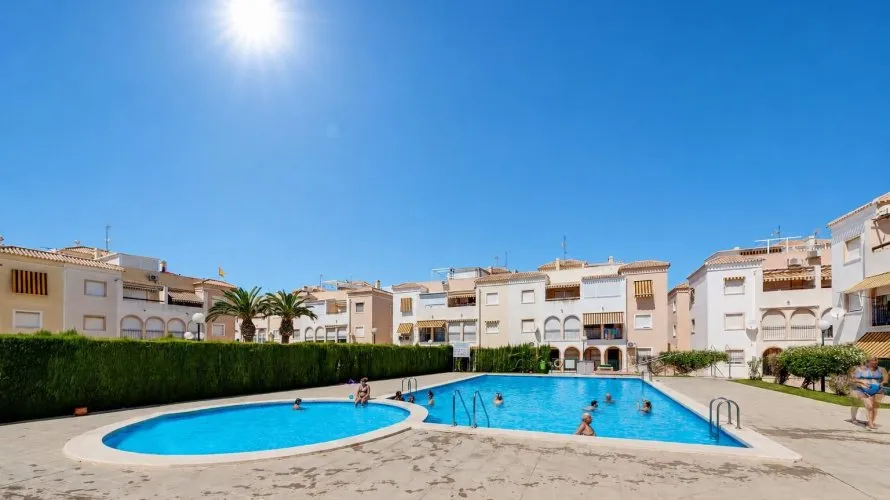 60m² bungalow for sale, Torrevieja, Spain No. 32468 № 7