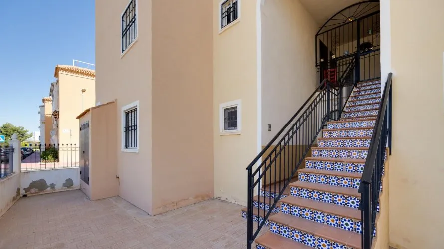 60m² bungalow for sale, Torrevieja, Spain No. 32468 № 4
