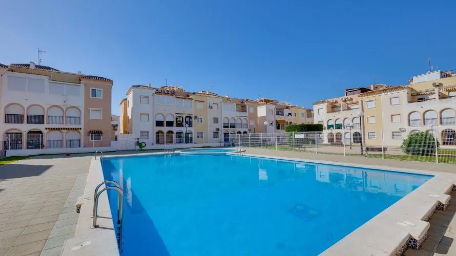 60m² bungalow for sale, Torrevieja, Spain No. 32468 № 9