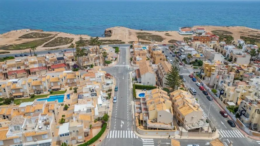 244m² house for sale, Torrevieja, Spain No. 32421