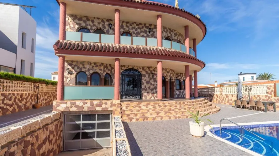 624m² villa for sale, La Zenia, Spain No. 32420 № 27