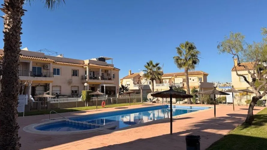 2 bedrooms bungalow for sale, Campoamor, Spain No. 32445 № 5