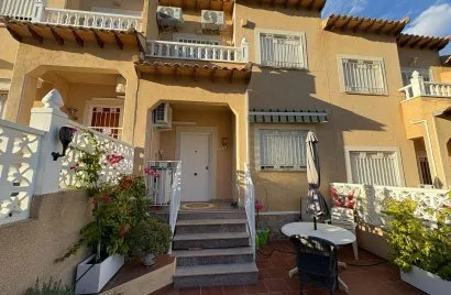 2 bedrooms house for sale, Alicante, Spain No. 32448