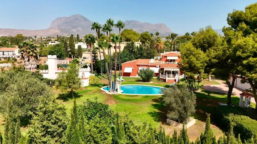 5 bedrooms villa for sale, Benidorm, Spain No. 32520 № 17