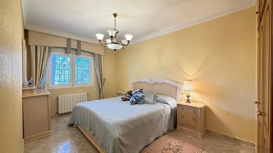 6 bedrooms villa for sale, Rojales, Spain No. 32506