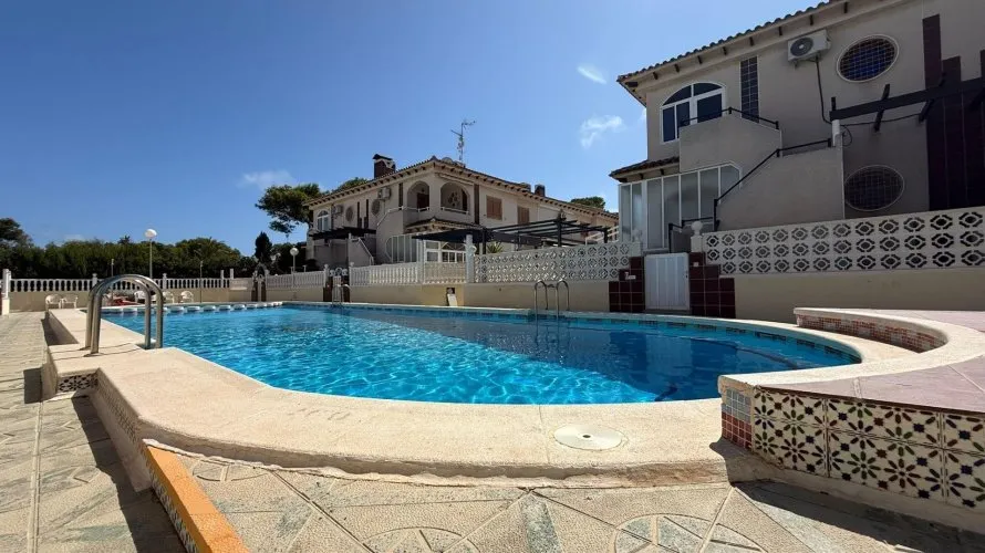 2 bedrooms bungalow for sale, Torrevieja, Spain No. 32535 № 25