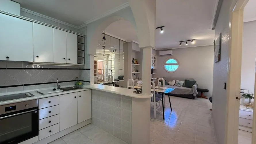 2 bedrooms bungalow for sale, Torrevieja, Spain No. 32535 № 17